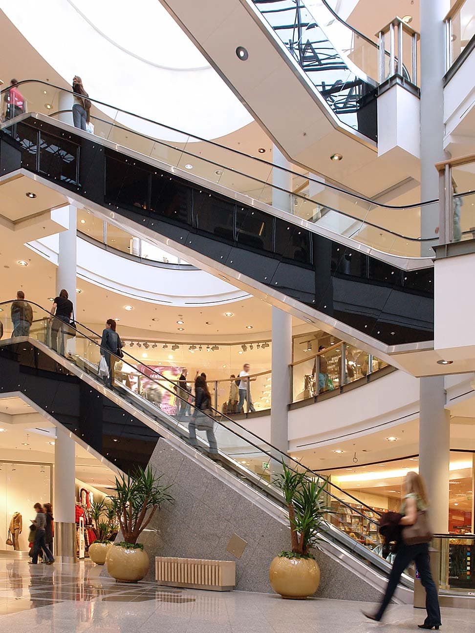 Retail and franchise operations—store operations, merchandising, and multi-location intelligence.